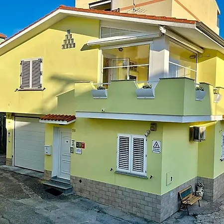Mare Monti Miniere Bed and Breakfast 3*